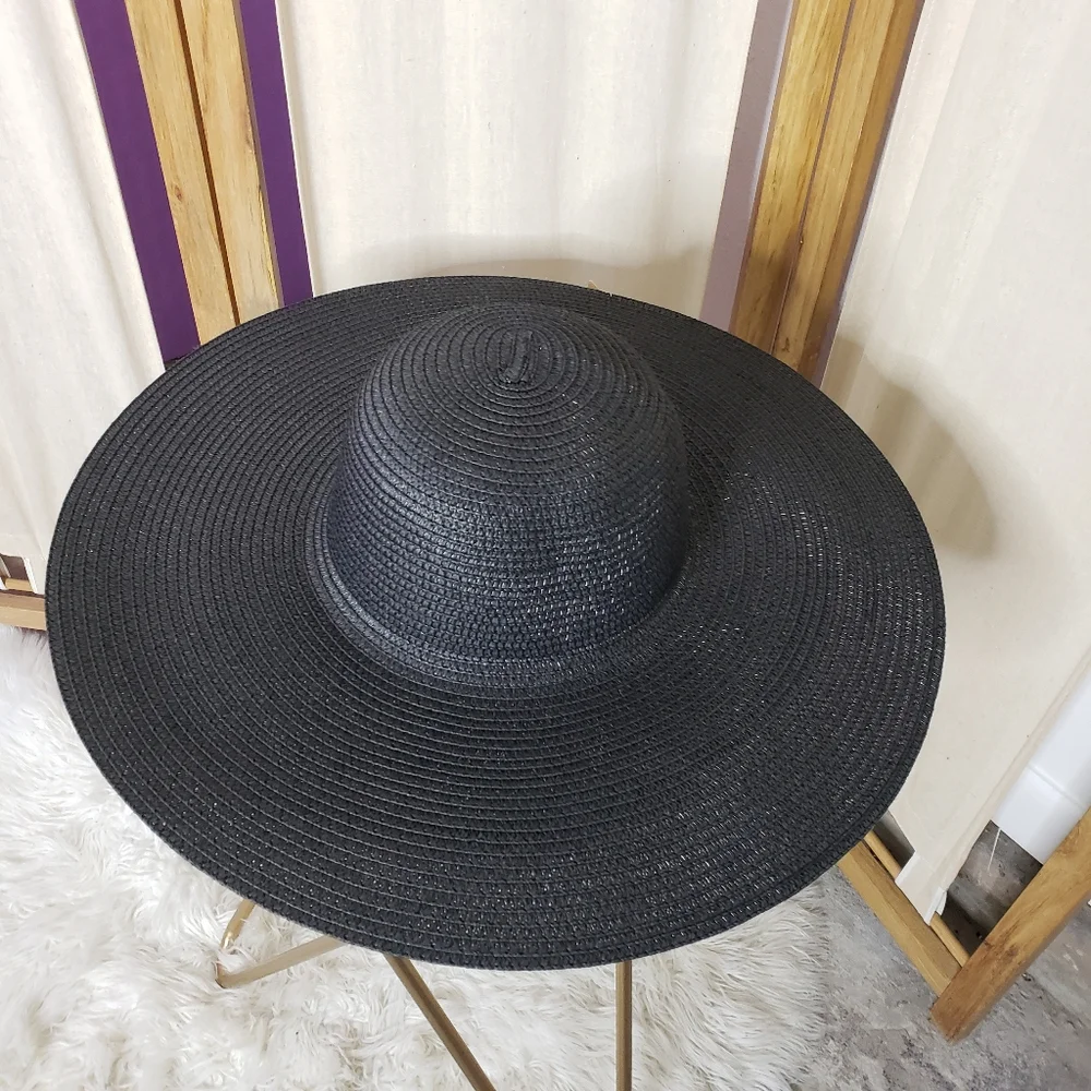 Large Floppy Beach Hat - Picture 4 of 8